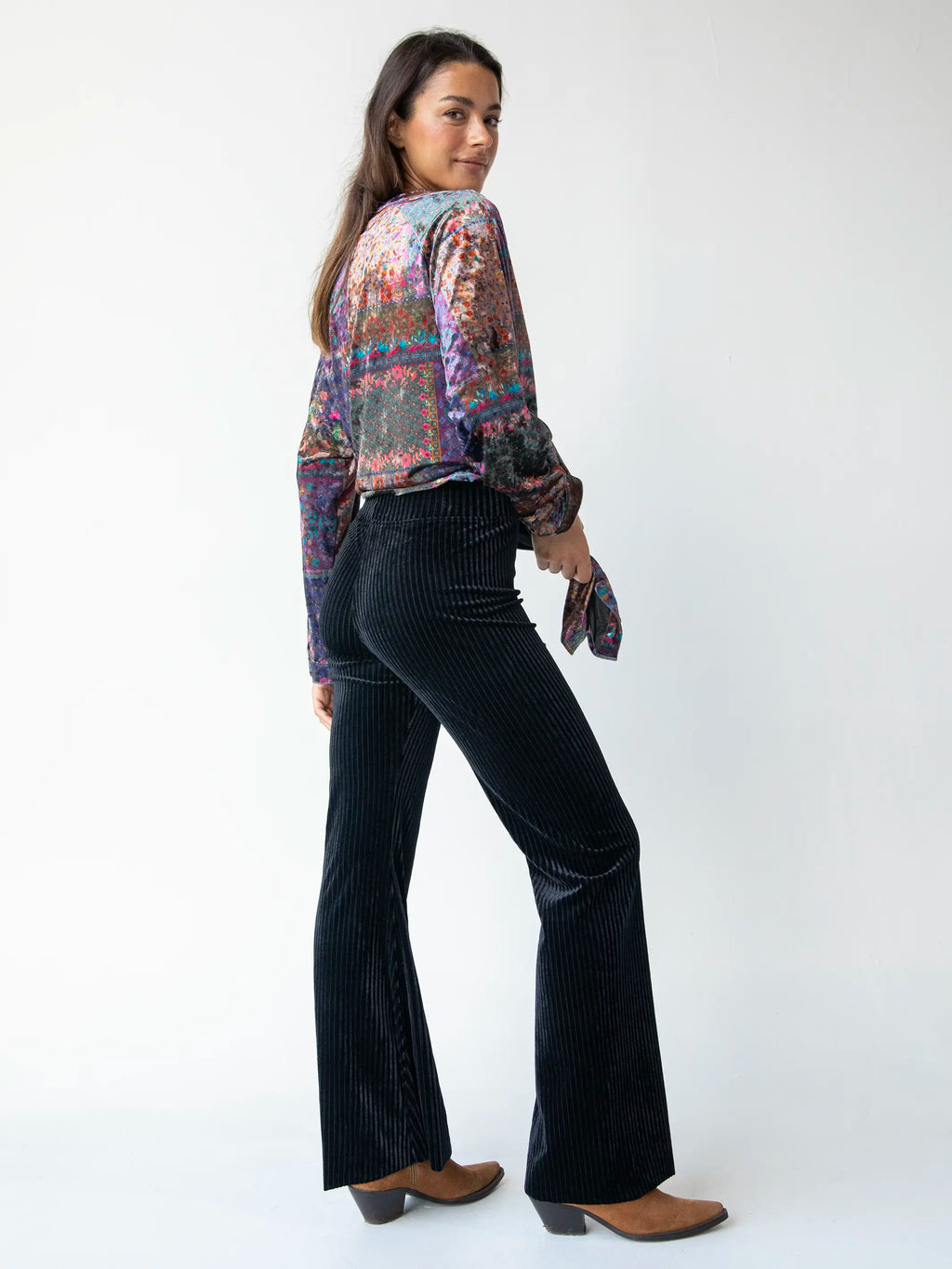 Cali Velvet Flare Pants - Black