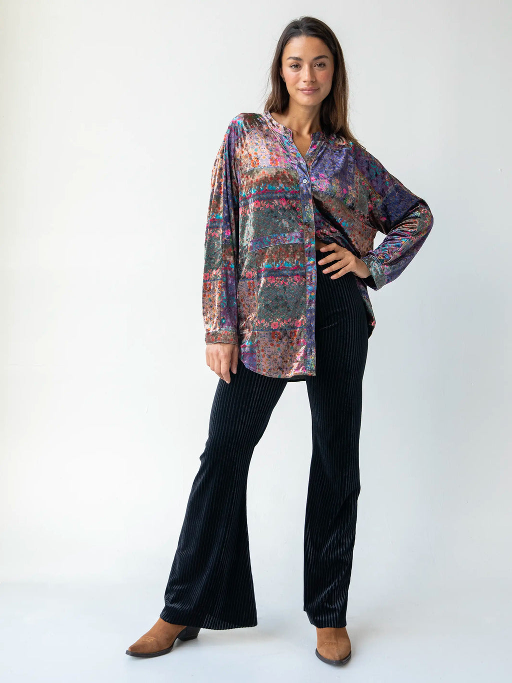 Cali Velvet Flare Pants - Black