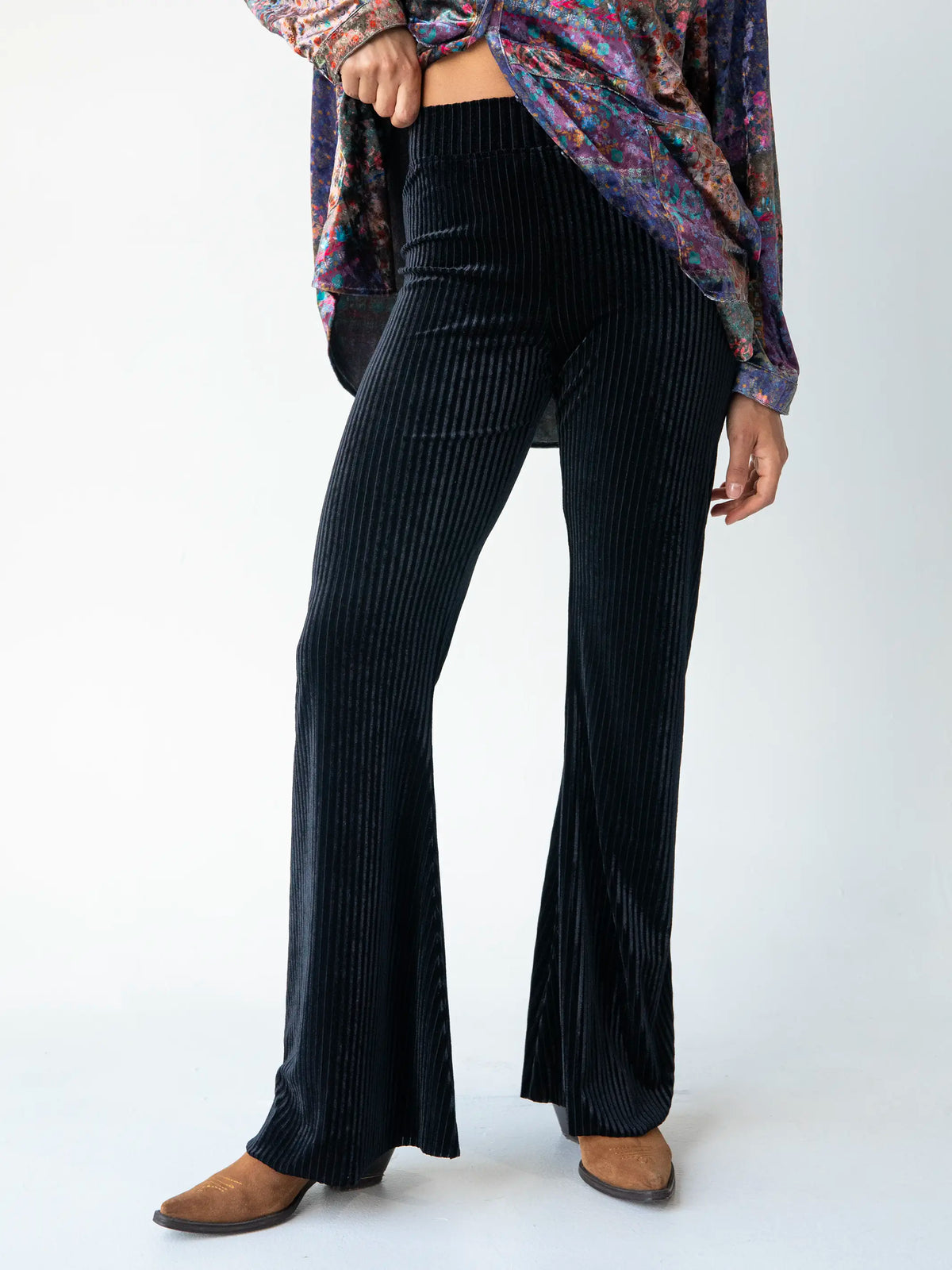 Cali Velvet Flare Pants - Black