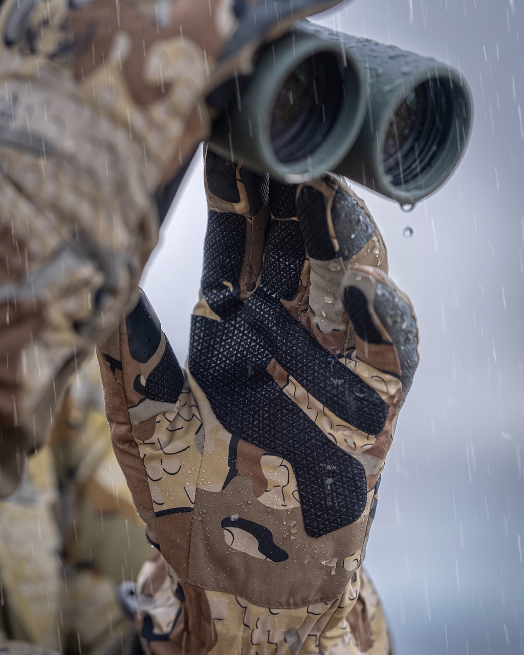 Yukon Hardshell Glove | Vias