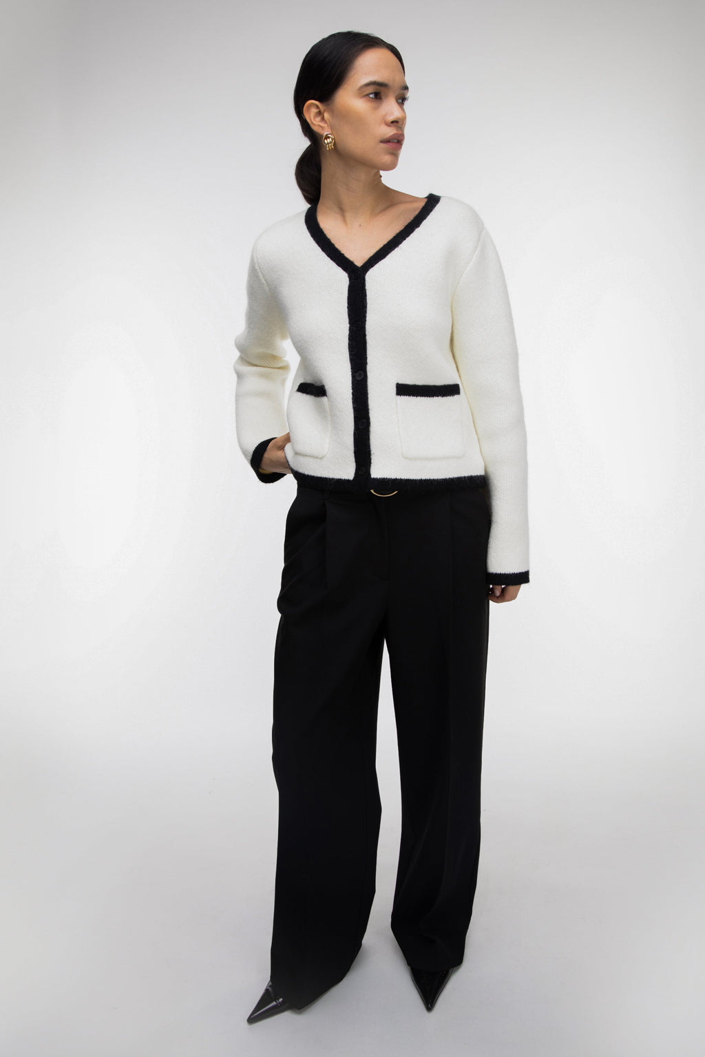 CONTRAST TRIM BUTTON UP CARDIGAN