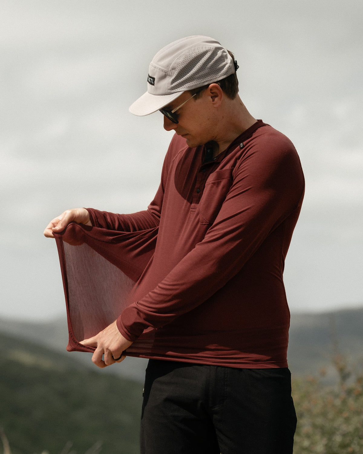 Departed Featherweight Travel Henley Pocket Tee