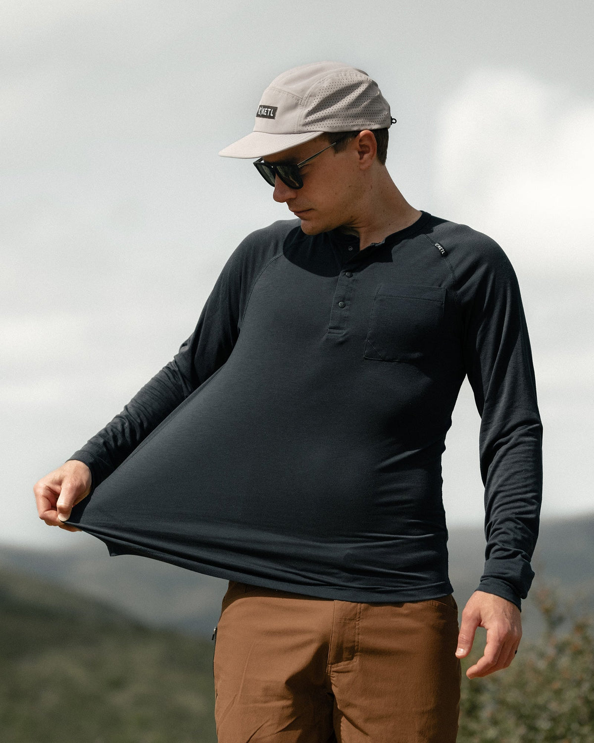Departed Featherweight Travel Henley Pocket Tee