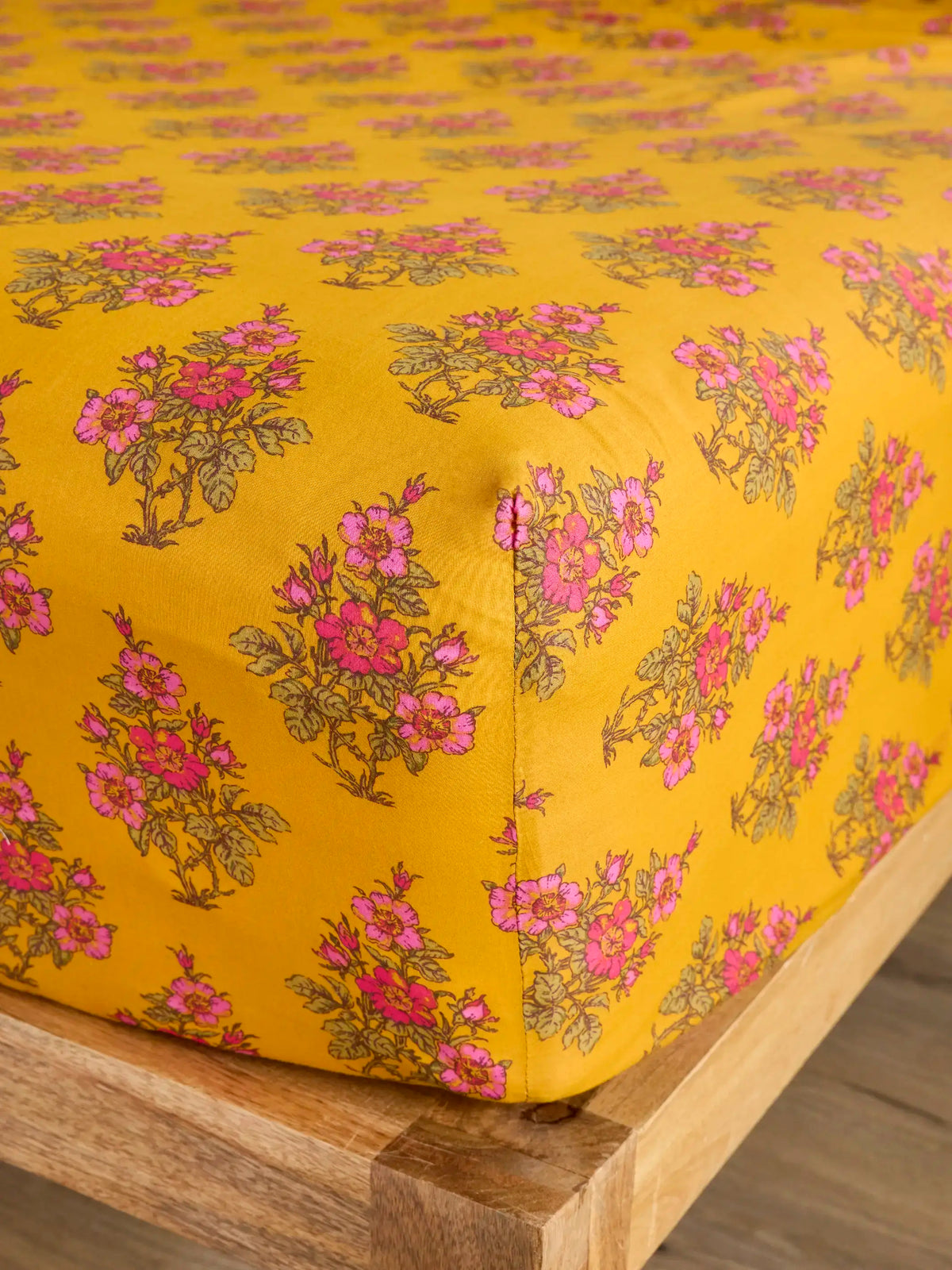 Mix & Match Cotton Fitted Sheet - Garden Block Stamp Gold