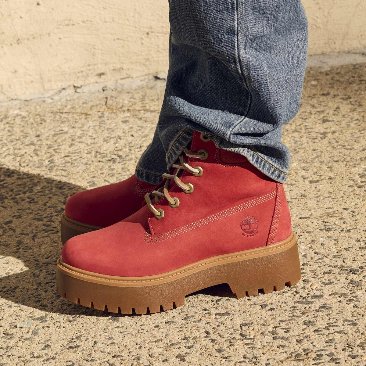 Womens Stone Street 6Inch Waterproof Platform Boot TBL Red Nubuck ALTA