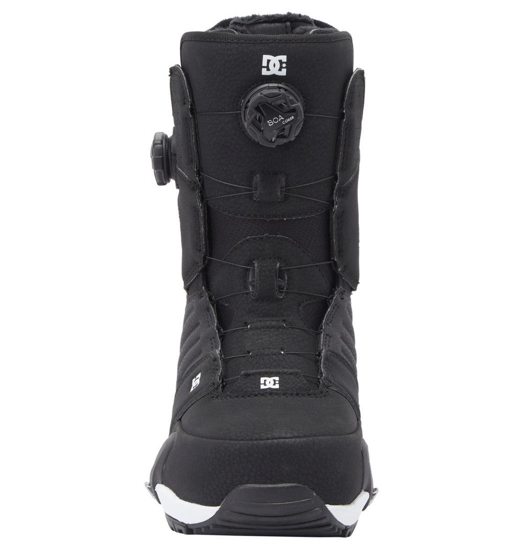 Front view of the DC Shoes Men’s Judge Step On® BOA® Snowboard Boots in black, showcasing the BOA® Fit System for easy dial tightening, with DC branding on the tongue and toe.