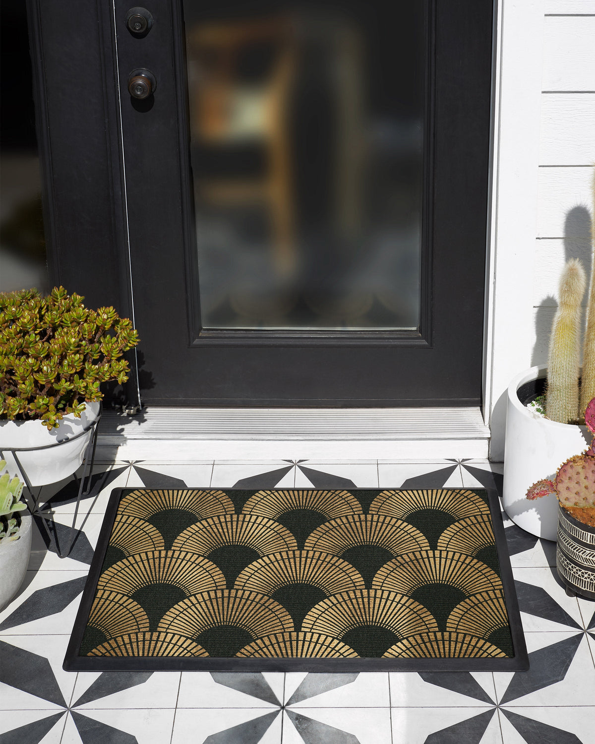 DM23_front_door