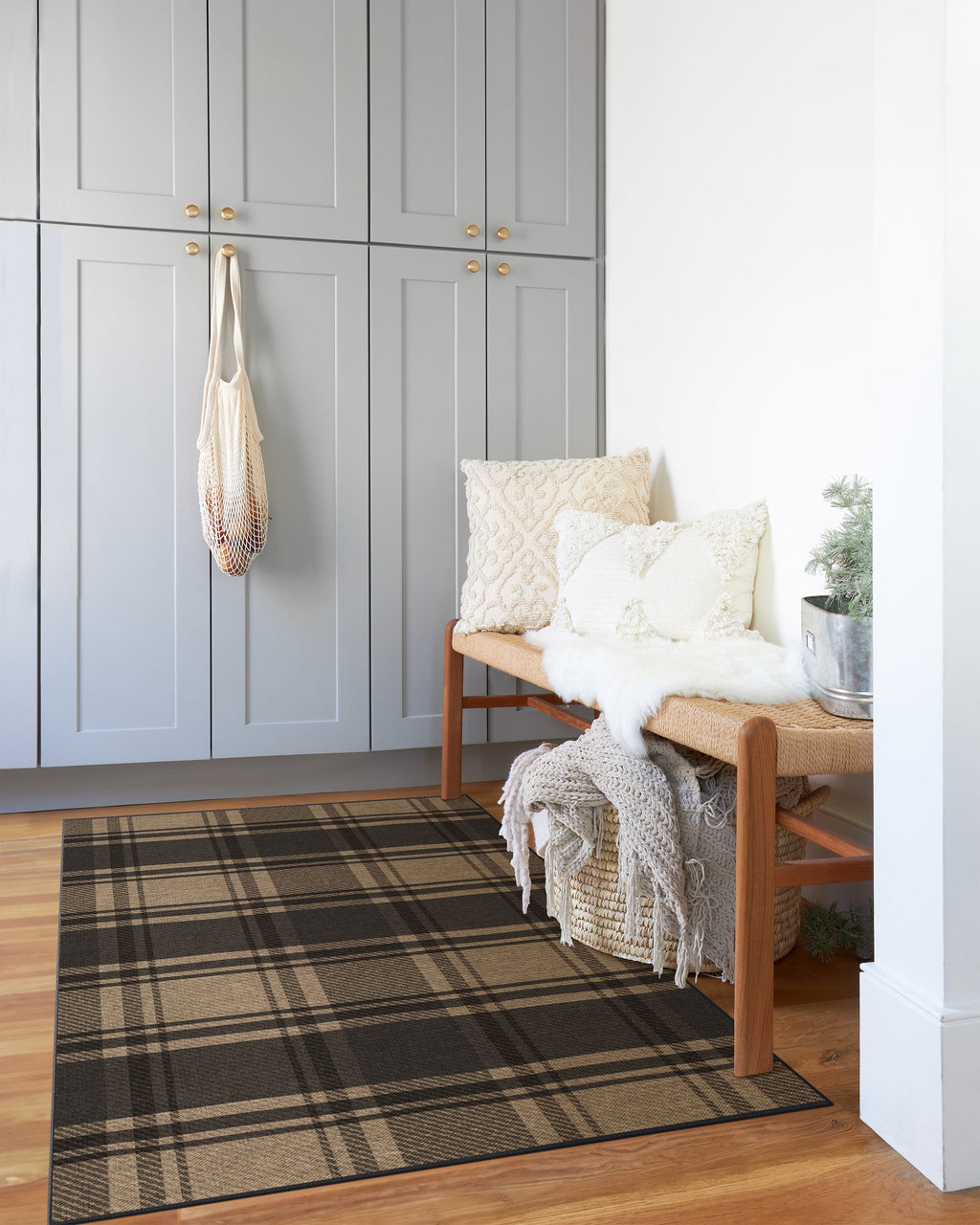 3x5_entryway