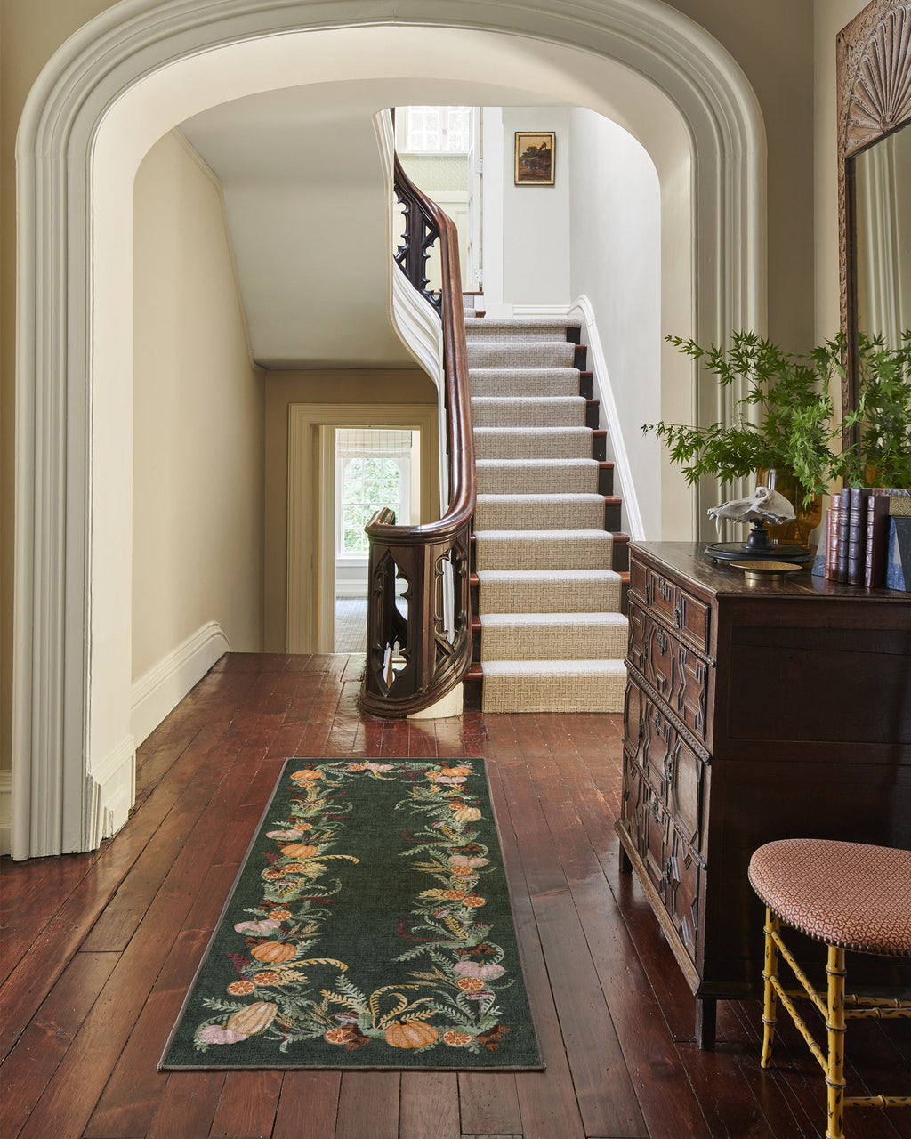 2-5x7_hallway