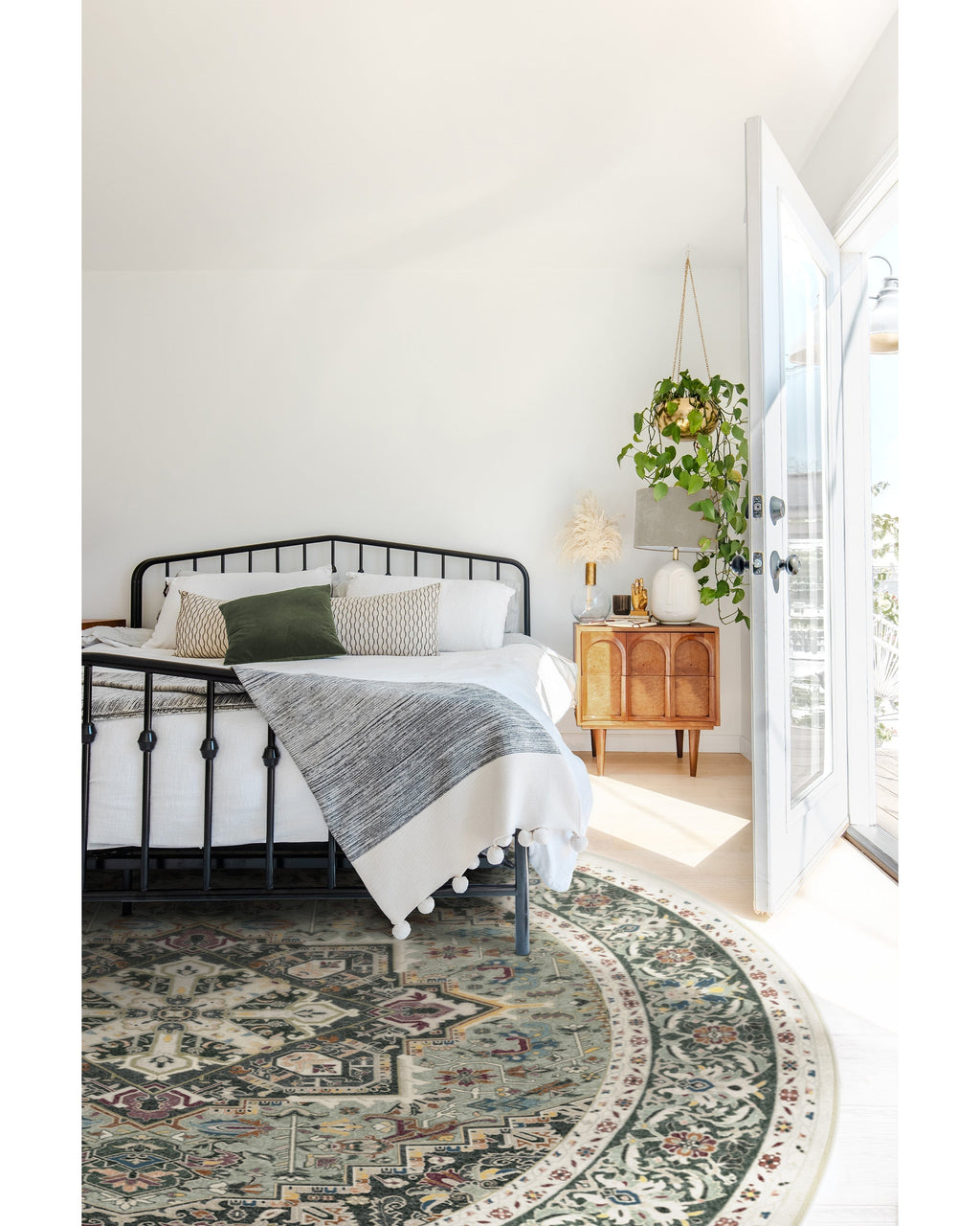 8R_bedroom