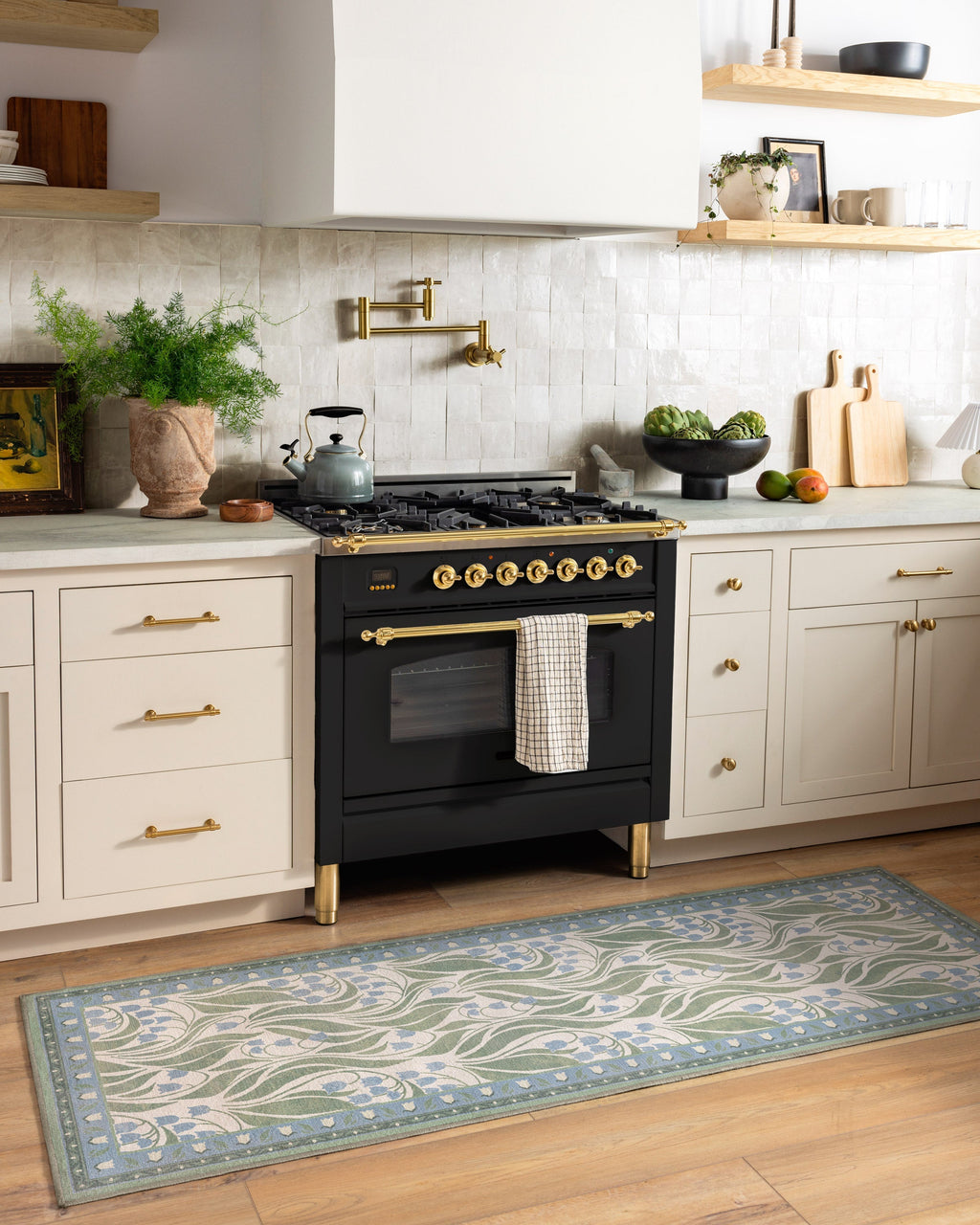 2-5x7_kitchen