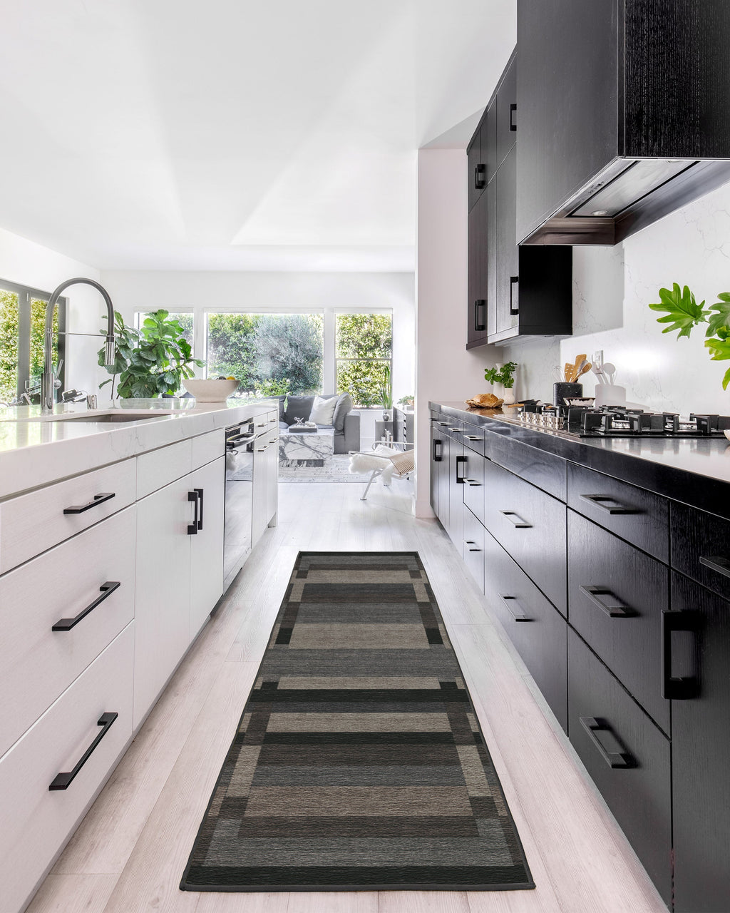 2-5x7_kitchen