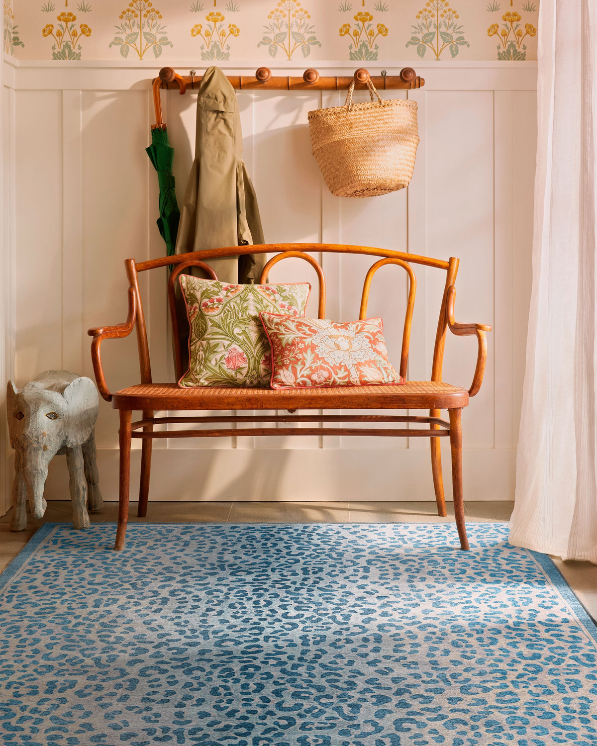 5x7_entryway