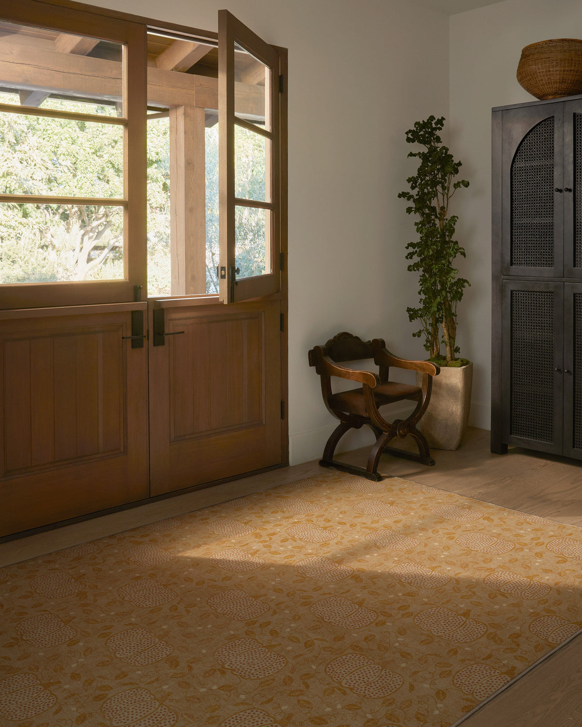 5x7_entryway
