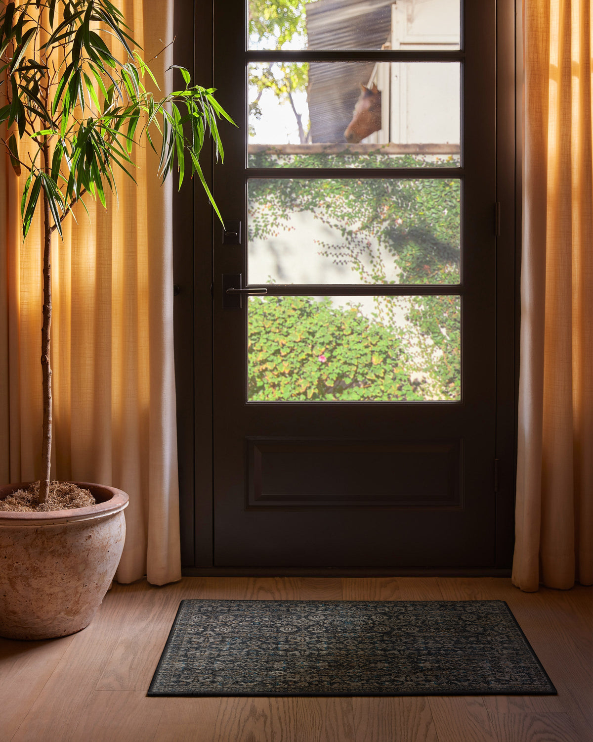 2x3_entryway